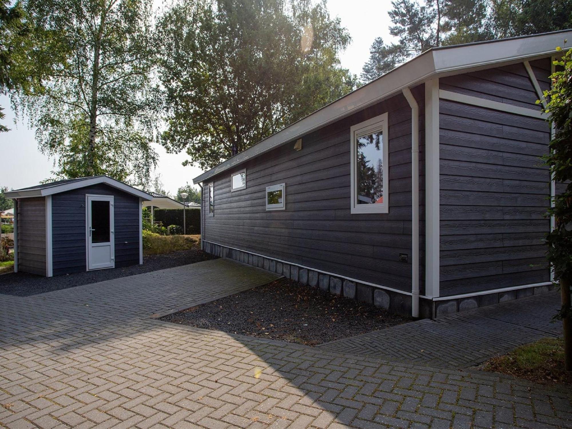 Beautiful House With Covered Terrace Located In A Holiday Park In Rhenen Villa Exterior photo