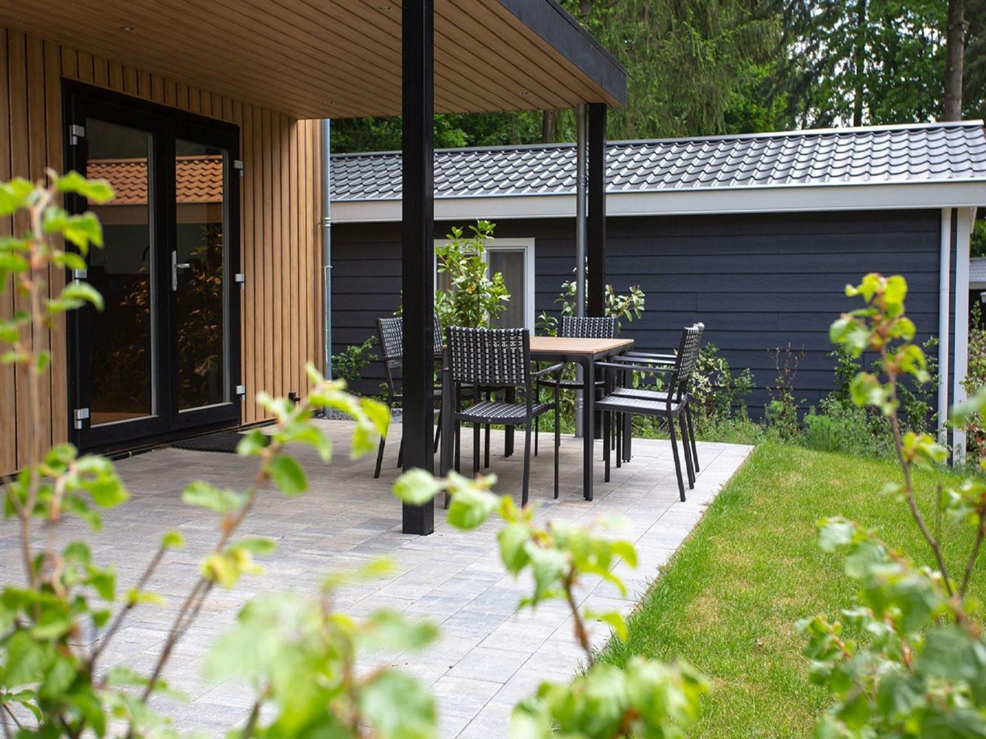 Beautiful House With Covered Terrace Located In A Holiday Park In Rhenen Villa Exterior photo