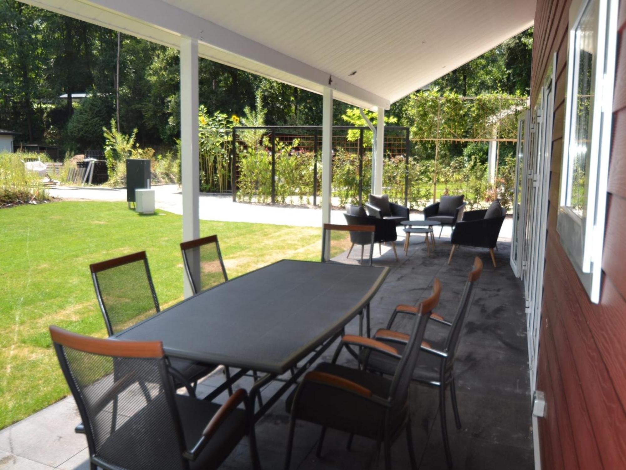 Beautiful House With Covered Terrace Located In A Holiday Park In Rhenen Villa Exterior photo